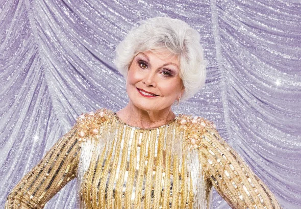 1590_Angela-Rippon_444252