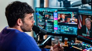 Online_Influencer_Detained_25133720234444